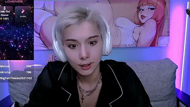 SophieAsh online show from November 8, 7:17 pm