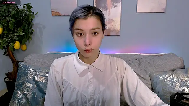 SophieAsh online show from September 25, 6:52 am