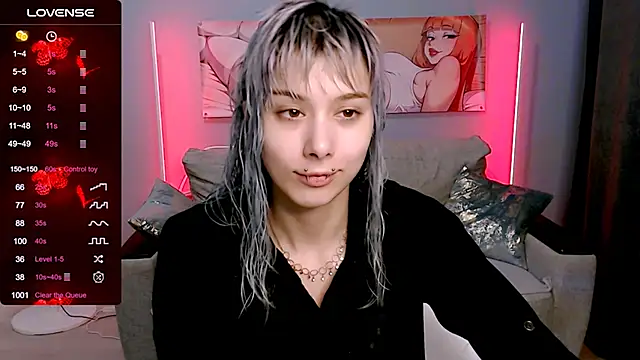 SophieAsh online show from October 12, 10:05 am