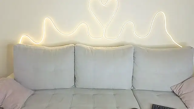 KathrynBrooks online show from April 20, 3:57 pm