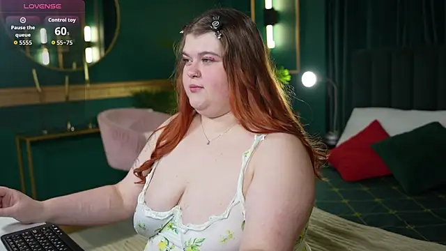 Mia Ray online show from July 14, 6:36 pm