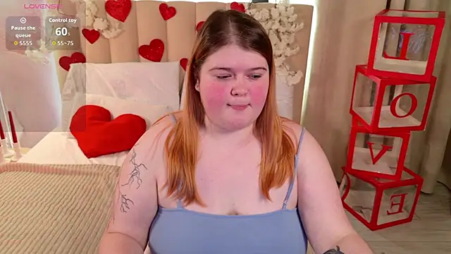 Mia Ray online show from February 17, 5:43 pm