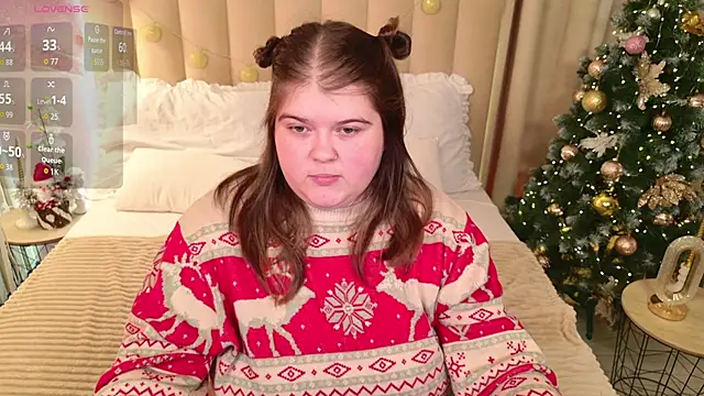 Mia Ray online show from December 18, 5:39 pm