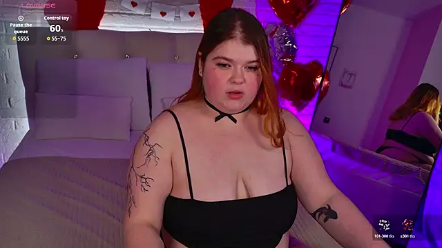 Mia Ray online show from February 8, 5:43 pm