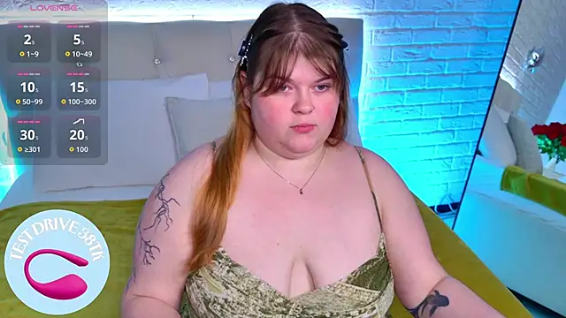 Mia Ray online show from June 19, 6:36 pm