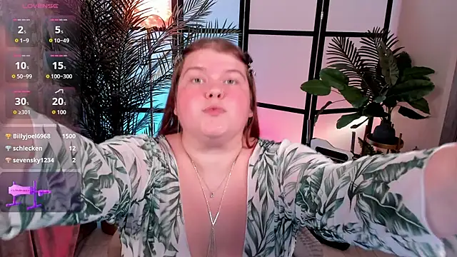 Mia Ray online show from July 28, 7:39 pm