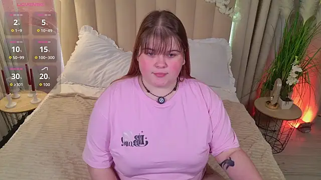 Mia Ray online show from April 17, 5:27 pm