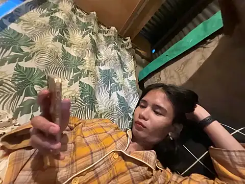 asya chris online show from February 22, 9:55 am