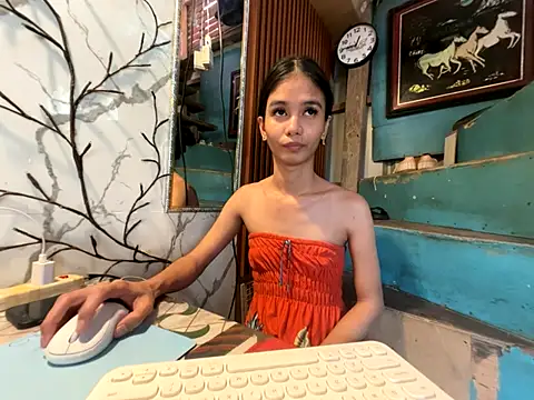 asya chris online show from December 2, 4:47 am