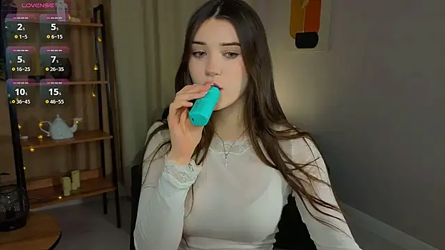 MollyBaby online show from February 5, 1:51 pm