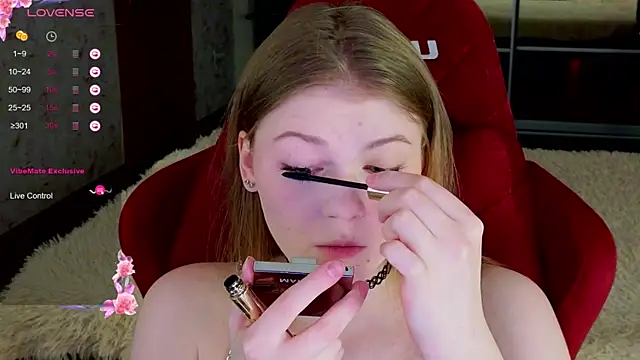 Jenny Skinner20 online show from April 24, 6:10 pm