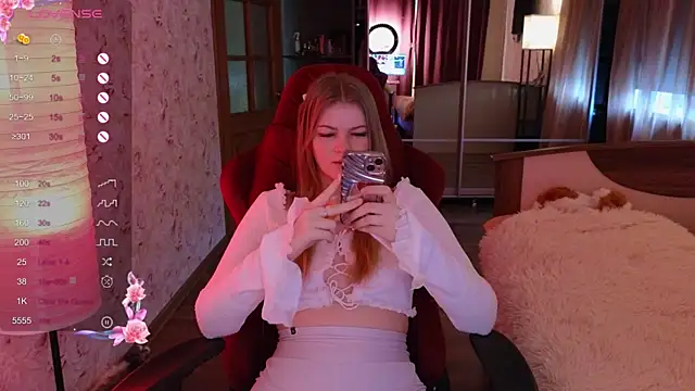 Snapshot of Jenny_Skinner20 chatting on October 3, 4:14 am Jenny Skinner20 online show from October 3, 4:14 am