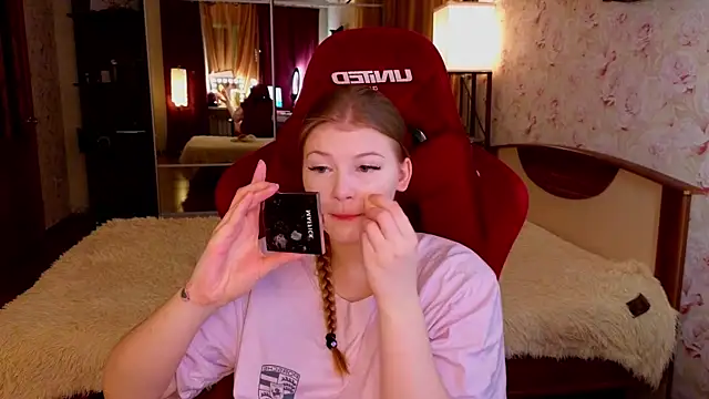 Snapshot of Jenny_Skinner20 chatting on November 16, 3:28 pm Jenny Skinner20 online show from November 16, 3:28 pm