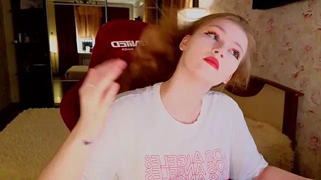 Jenny Skinner20 online show from December 16, 4:33 pm