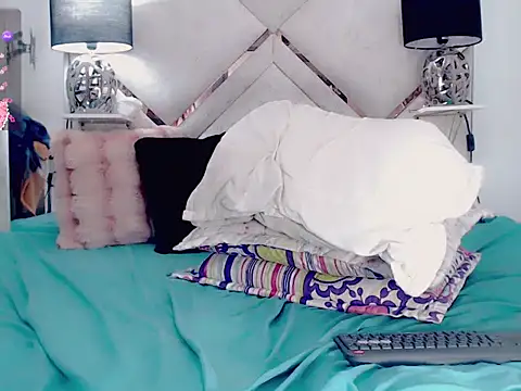 Snapshot of barbie_godut chatting on December 4, 8:52 pm barbie godut online show from December 4, 8:52 pm