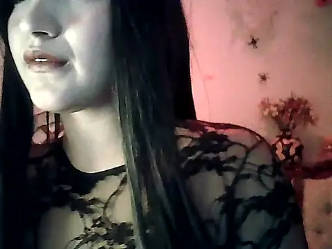 FallsForHerSmile online show from November 2, 3:11 am