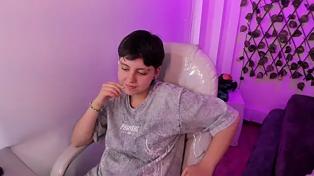 Nathaly ds online show from March 5, 8:38 pm