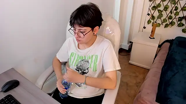 Snapshot of Nathaly_ds chatting on November 13, 7:51 pm Nathaly ds online show from November 13, 7:51 pm