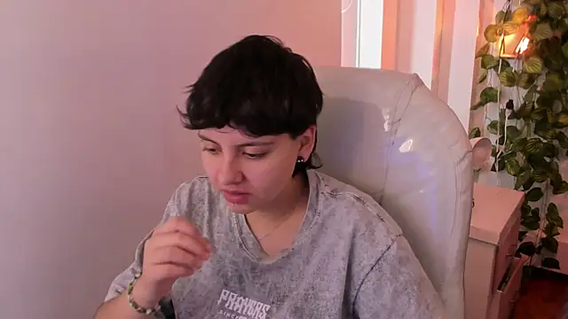 Nathaly ds online show from April 12, 5:27 pm