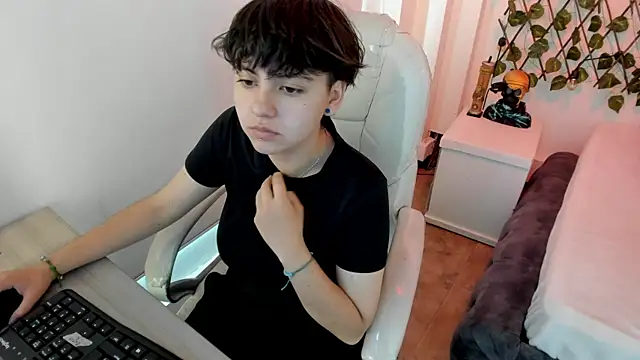 Nathaly ds online show from December 16, 7:07 pm