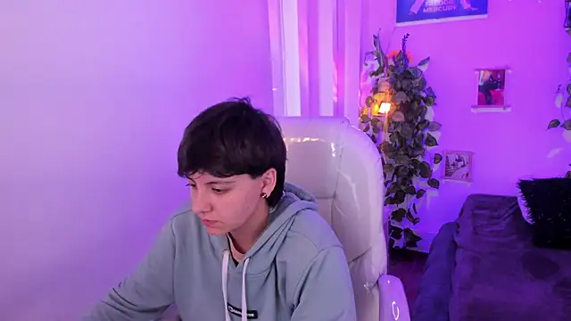 Nathaly ds online show from April 9, 8:04 pm