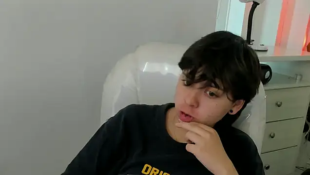 Snapshot of Nathaly_ds chatting on June 16, 4:18 pm Nathaly ds online show from June 16, 4:18 pm