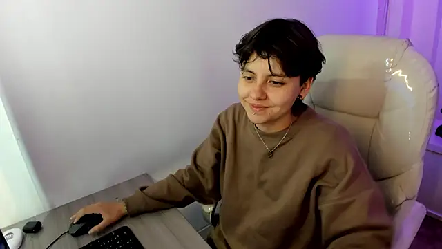 Nathaly ds online show from February 5, 2:07 am