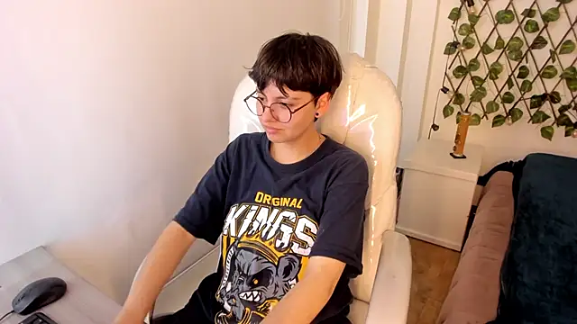 Snapshot of Nathaly_ds chatting on November 12, 7:51 pm Nathaly ds online show from November 12, 7:51 pm