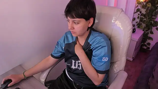 Nathaly ds online show from April 14, 7:19 pm