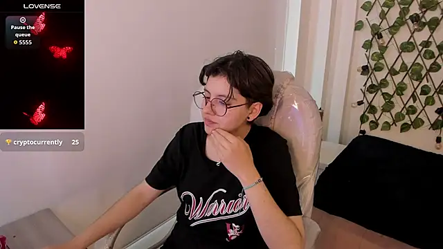 Snapshot of Nathaly_ds chatting on October 23, 7:45 pm Nathaly ds online show from October 23, 7:45 pm