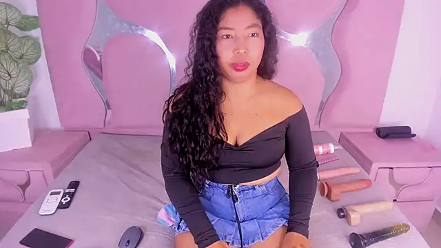 Snapshot of eithanasm chatting on November 10, 5:34 am eithanasm online show from November 10, 5:34 am