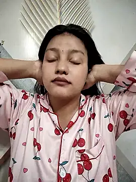 Snapshot of Dipali143143 chatting on May 15, 7:06 am Dipali143143 online show from May 15, 7:06 am