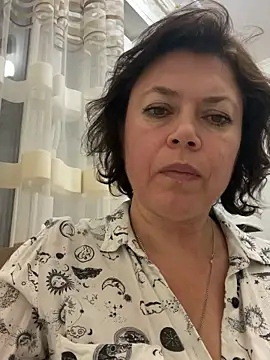 Kiravix online show from November 13, 7:40 pm