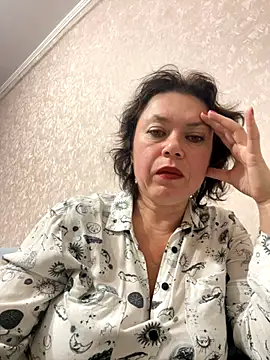 Kiravix online show from November 18, 6:44 pm