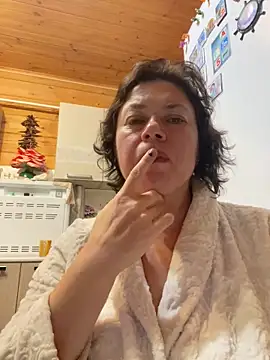 Kiravix online show from November 3, 7:50 pm