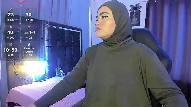 Snapshot of MarianFadel chatting on November 22, 12:48 pm MarianFadel online show from November 22, 12:48 pm