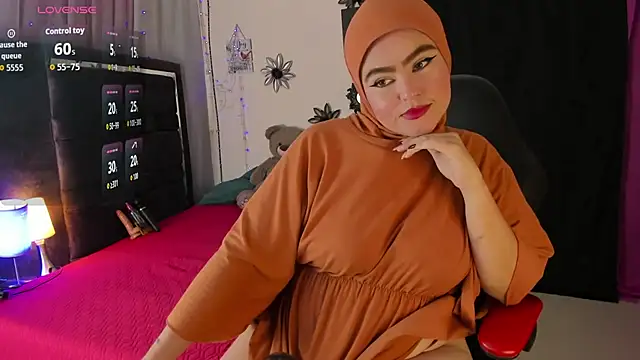 Snapshot of MarianFadel chatting on October 22, 12:37 pm MarianFadel online show from October 22, 12:37 pm