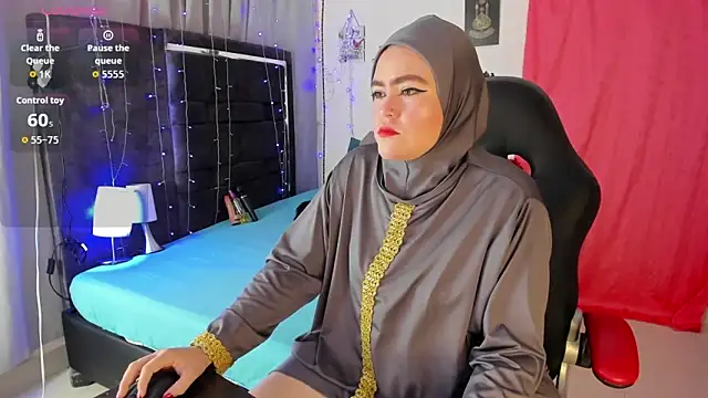 Snapshot of MarianFadel chatting on October 28, 12:15 pm MarianFadel online show from October 28, 12:15 pm