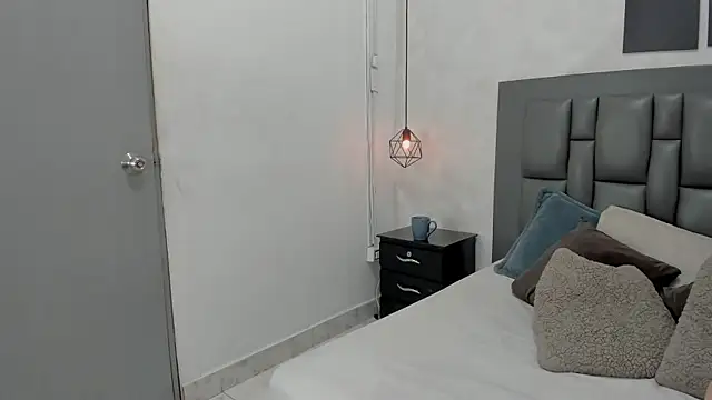 dakota roussee online show from January 16, 12:53 pm