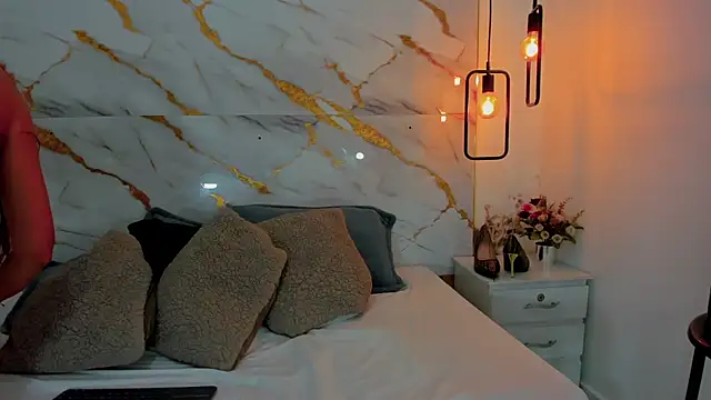 dakota roussee online show from November 19, 5:24 pm