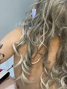 Ozge-SluttyScream69 online show from March 27, 10:00 pm