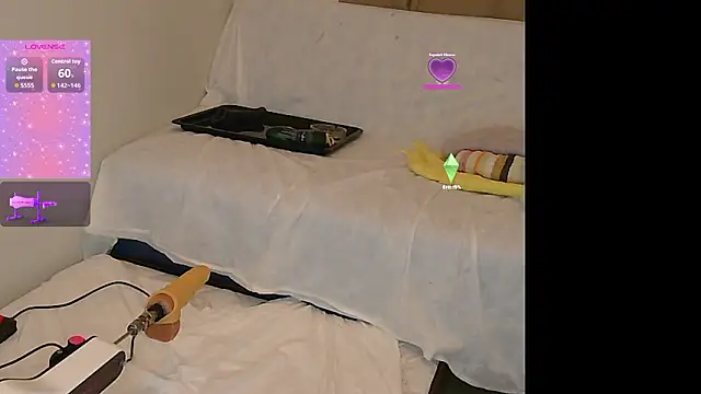 Ozge-SluttyScream69 online show from February 14, 11:05 pm