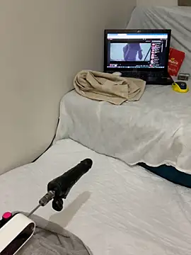 Ozge-SluttyScream69 online show from March 23, 11:37 pm