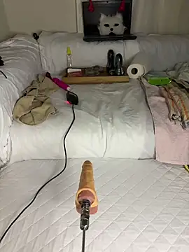 Ozge-SluttyScream69 online show from December 21, 12:02 am