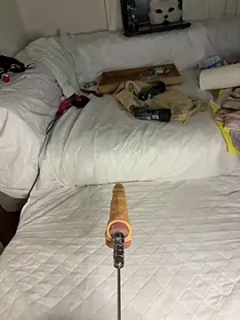 Snapshot of Ozge-SluttyScream69 chatting on December 14, 10:15 pm Ozge-SluttyScream69 online show from December 14, 10:15 pm