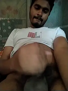 Snapshot of Rohit4500 chatting on February 24, 3:18 am Rohit4500 online show from February 24, 3:18 am