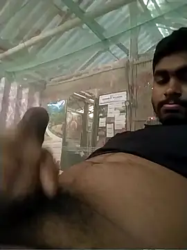 Snapshot of Rohit4500 chatting on February 6, 2:40 am Rohit4500 online show from February 6, 2:40 am