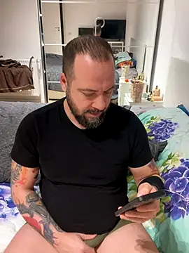 DavidMaros online show from December 3, 6:47 am