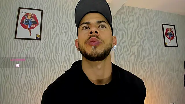 Snapshot of dylan_jacobx chatting on October 12, 2:46 am dylan jacobx online show from October 12, 2:46 am