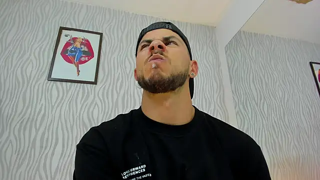 Snapshot of dylan_jacobx chatting on September 16, 2:45 am dylan jacobx online show from September 16, 2:45 am